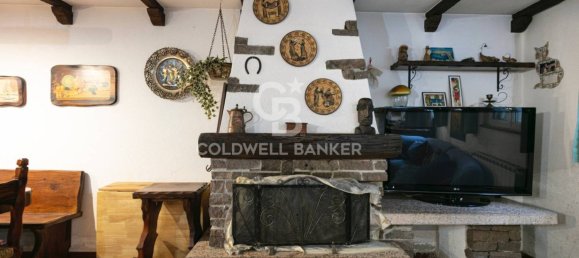 4 bedrooms House in Samarate, Italy No. 338057 19