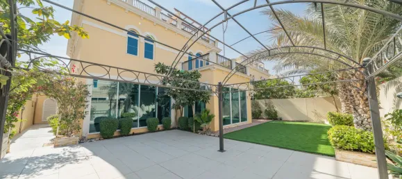 Вилла с 4 спальнями в Jumeirah Park, Дубай, ОАЭ № 108429 19