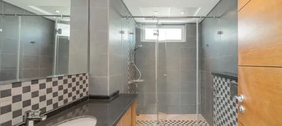 Вилла с 4 спальнями в Jumeirah Park, Дубай, ОАЭ № 108429 9
