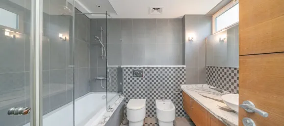 Вилла с 4 спальнями в Jumeirah Park, Дубай, ОАЭ № 108429 14