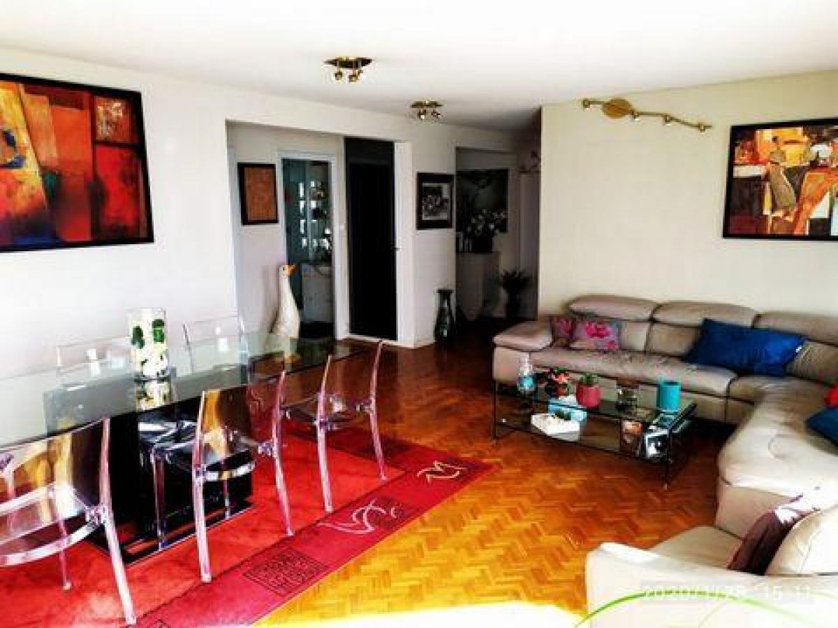 3 bedrooms Condo in Tours, France No. 8507