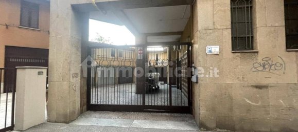 182m² Commercial property in Varese, Italy No. 154430 3