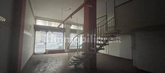 182m² Commercial property in Varese, Italy No. 154430 8
