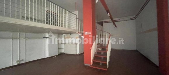 182m² Commercial property in Varese, Italy No. 154430 7