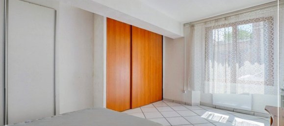 Casa de 3 dormitorios en Sezanne, France No. 58209 5