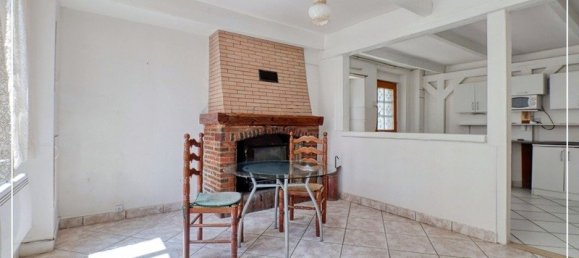 Casa de 3 dormitorios en Sezanne, France No. 58209 2