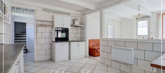 Casa de 3 dormitorios en Sezanne, France No. 58209 4