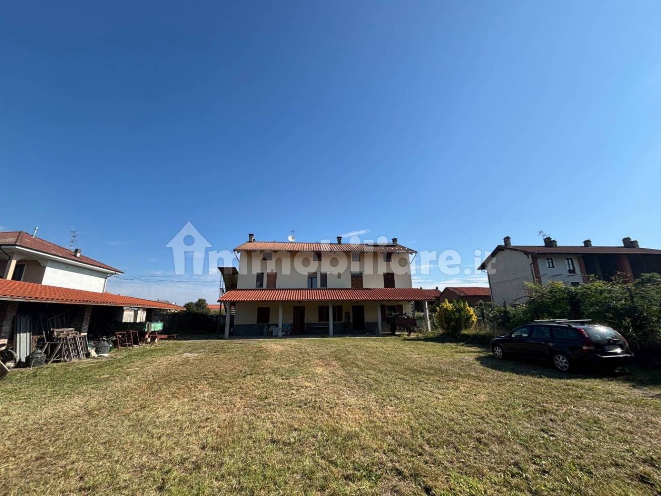 5 غرف نوم فيلا في Alice Castello, Italy رقم 294080