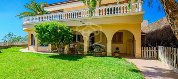 9 Schlafzimmer Villa in Arona, Spain, Nr. 16355 2