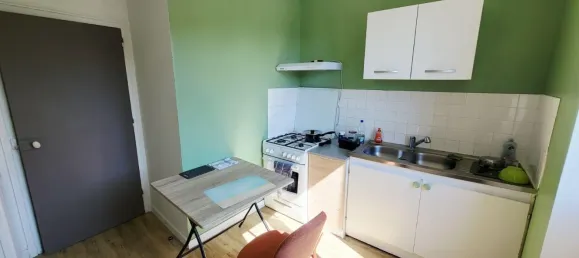 18 rooms Building in Ussel, France No. 331689 2