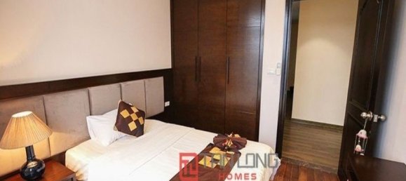 3 bedrooms Apartment in Ba Dinh, Vietnam No. 386 4