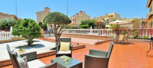 2 bedrooms Townhouse in La Zenia, Spain No. 190726 4