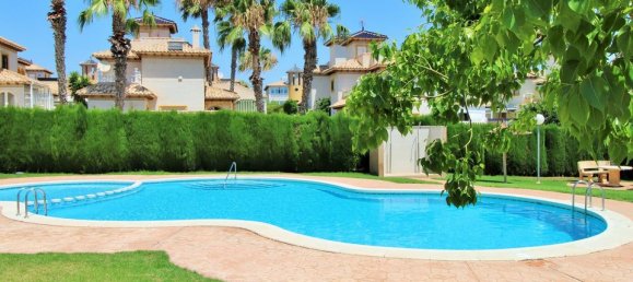 2 bedrooms Townhouse in La Zenia, Spain No. 190726 2