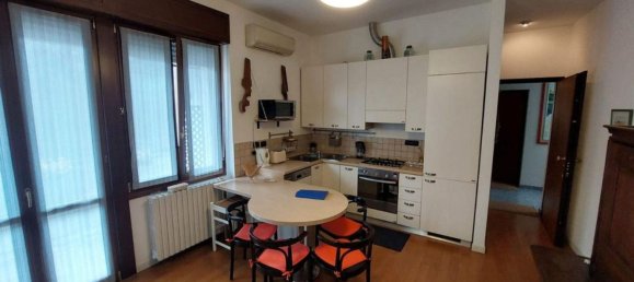 بناية في Monza, Italy 383متر مربع رقم 378460 4