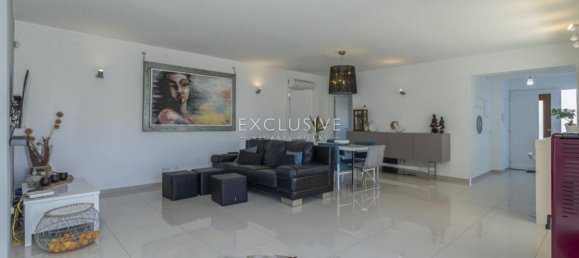 3 bedrooms Villa in Lagoa, Portugal No. 7620 6