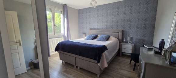 3 bedrooms House in Creuzier-le-Vieux, France No. 335294 12