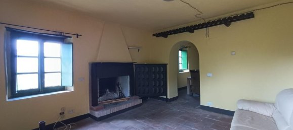 4-salle Maison à Barga, Italy No. 114645 11