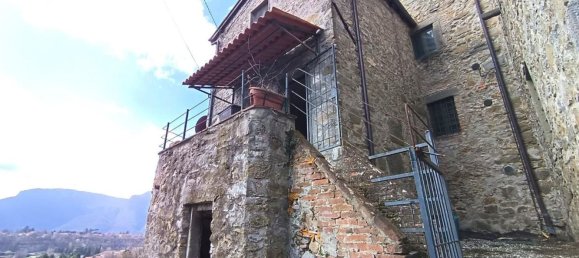 4-salle Maison à Barga, Italy No. 114645 3