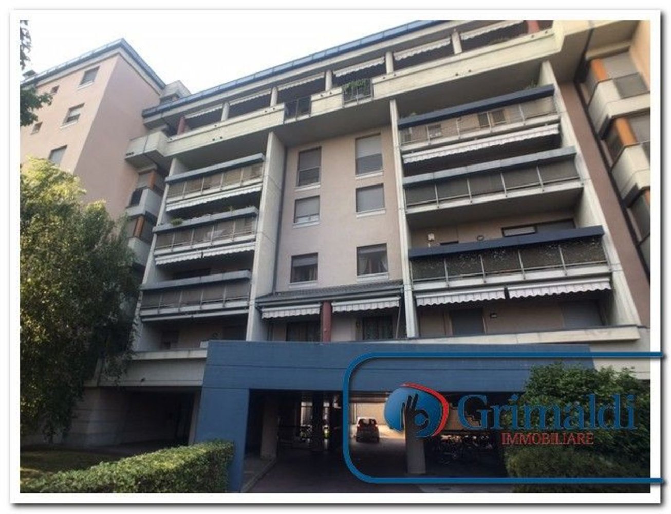 3غرفة شقة في Abbiategrasso, Italy رقم 178142