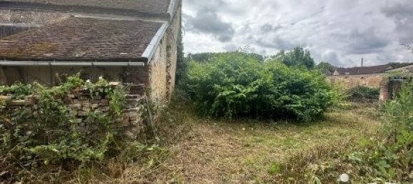 5 rooms House in Cerisiers, France No. 44577 2