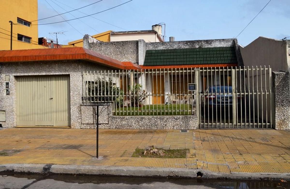 4 bedrooms House in Bermudez, Argentina No. 57987