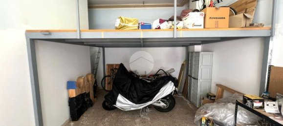 42m² Garage in Pescara, Italy No. 146902 2