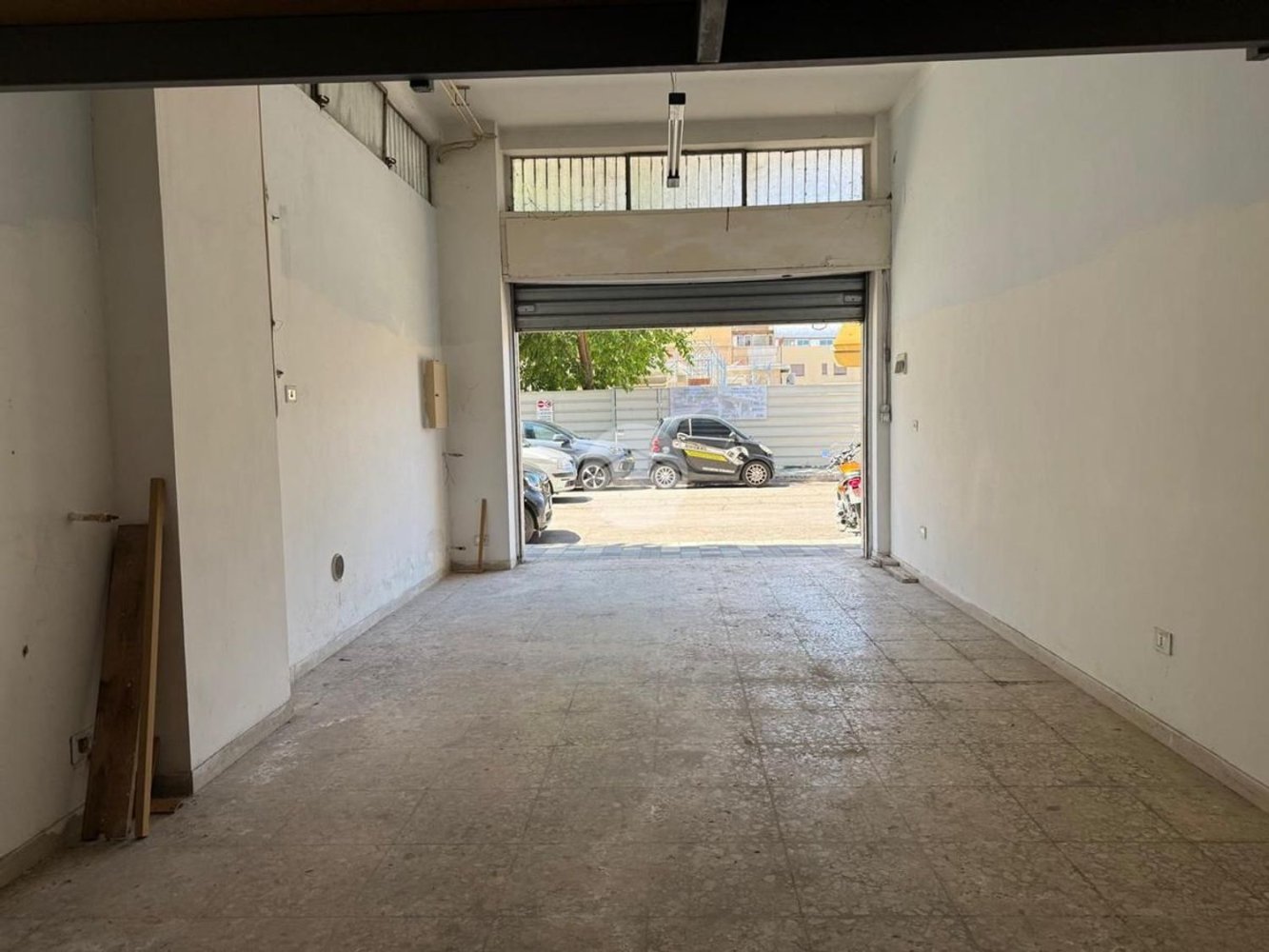 42m² Garage in Pescara, Italy No. 146902