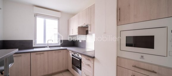 2 bedrooms Apartment in La Riche, France No. 42739 10