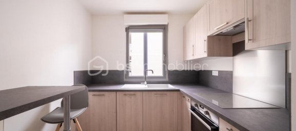 2 bedrooms Apartment in La Riche, France No. 42739 24
