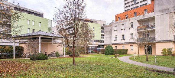 2 bedrooms Apartment in La Riche, France No. 42739 16