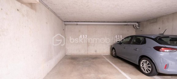 2 bedrooms Apartment in La Riche, France No. 42739 27