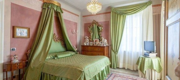 5 Schlafzimmer Villa in Capannori, Italy, Nr. 56681 22
