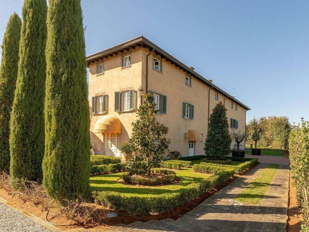 5 Schlafzimmer Villa in Capannori, Italy, Nr. 56681