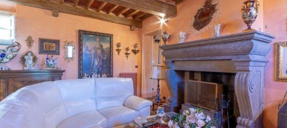 5 Schlafzimmer Villa in Capannori, Italy, Nr. 56681 8