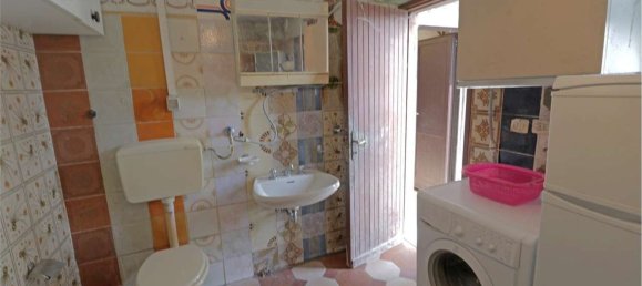7 rooms House in Pontremoli, Italy No. 120563 12