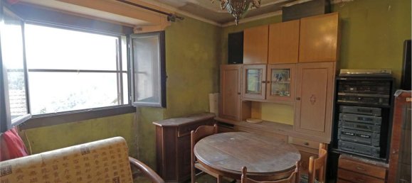 7 rooms House in Pontremoli, Italy No. 120563 10
