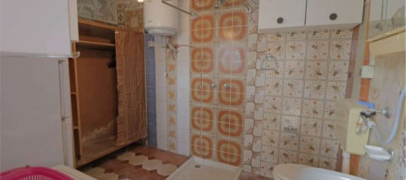 7 rooms House in Pontremoli, Italy No. 120563 11