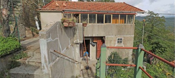 7 rooms House in Pontremoli, Italy No. 120563 5