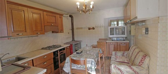 7 rooms House in Pontremoli, Italy No. 120563 7
