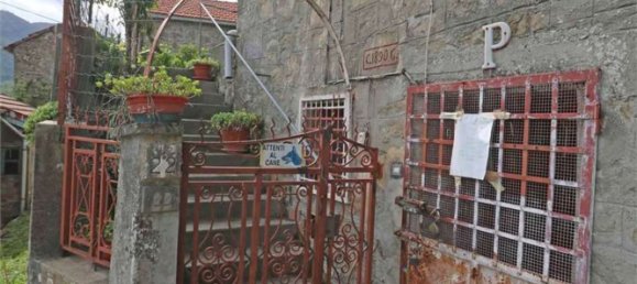 7 rooms House in Pontremoli, Italy No. 120563 17