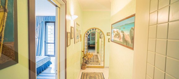 4 rooms Apartment in Bari, Italy No. 20284 5