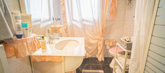 4 rooms Apartment in Bari, Italy No. 20284 20