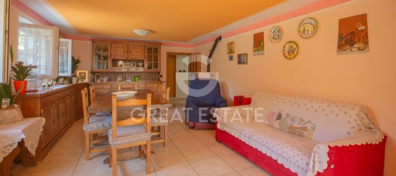 Villa de 4 dormitorios en Castiglione del Lago, Italy No. 332812 11