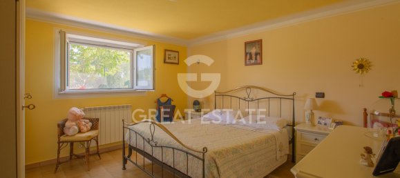 Villa de 4 dormitorios en Castiglione del Lago, Italy No. 332812 30