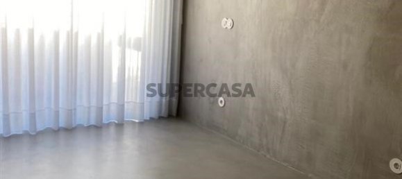 3 bedrooms Apartment in Porto, Portugal No. 162037 9