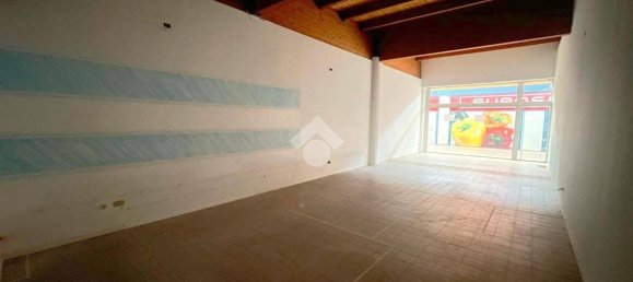 Коммерческая недвижимость 70м² в Брешиа, Италия № 163524 4