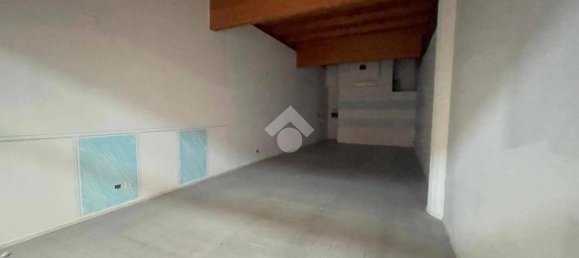 Коммерческая недвижимость 70м² в Брешиа, Италия № 163524 13