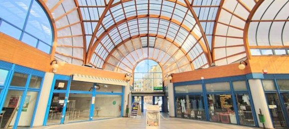 Коммерческая недвижимость 70м² в Брешиа, Италия № 163524 20