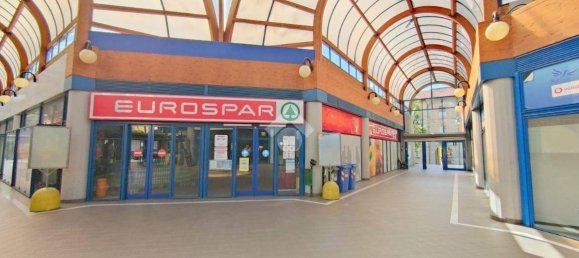 Коммерческая недвижимость 70м² в Брешиа, Италия № 163524 18