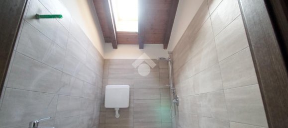 Квартира с 3 комнатами в Реджо Эмилия, Италия № 2447 36